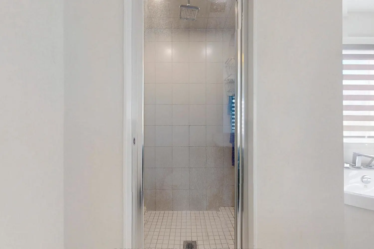 Additional image 7 of 33 Tiger Crescent