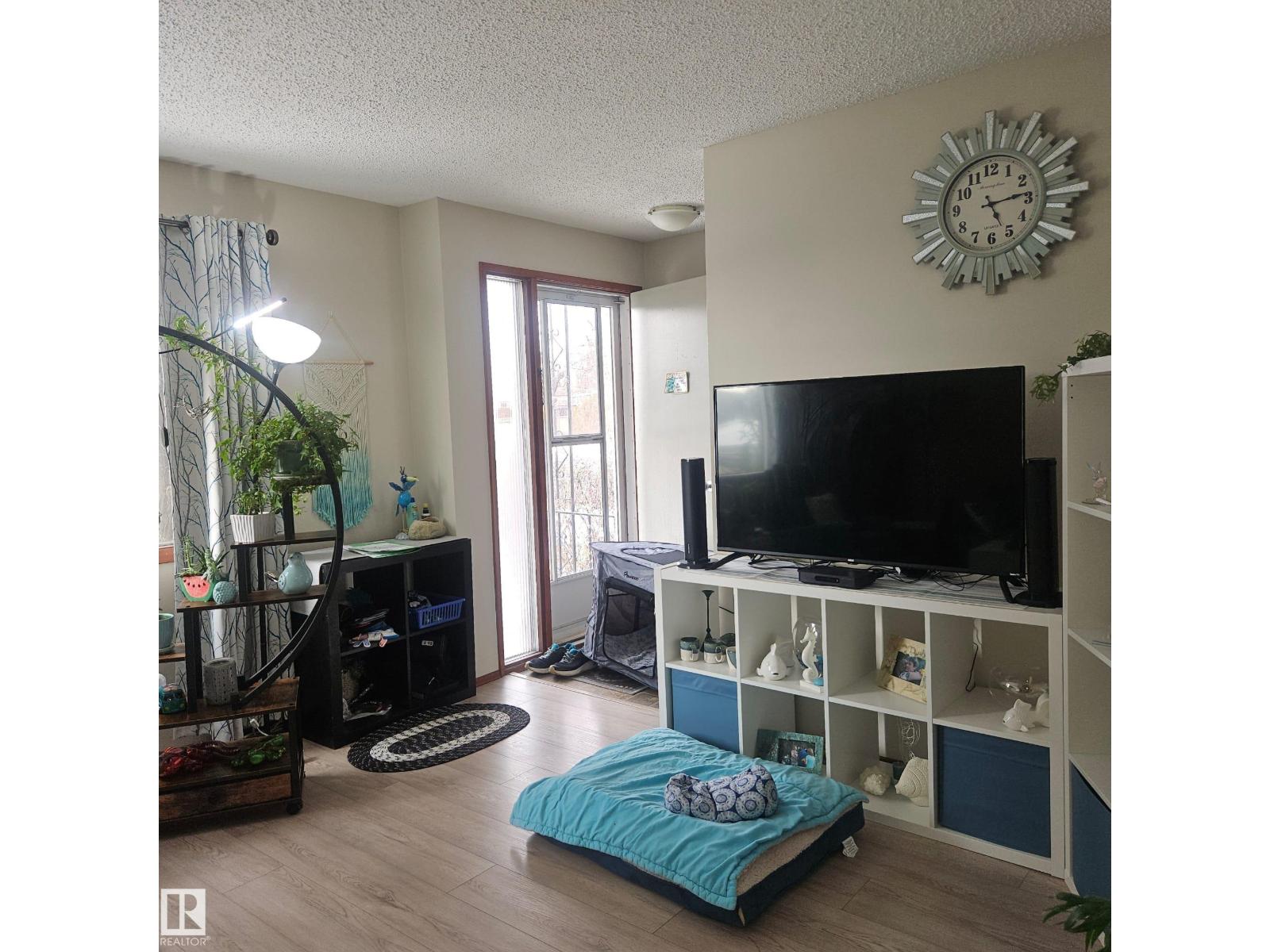 Additional image 3 of 8315 69 Avenue NW, Edmonton, AB, T6C0A1