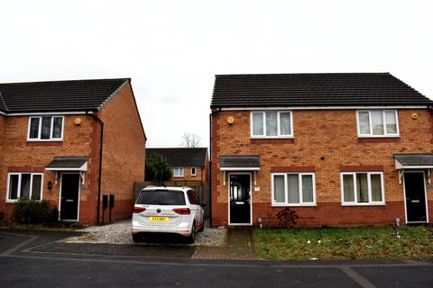 Lauderdale Crescent, Grove Village, Manchester M13