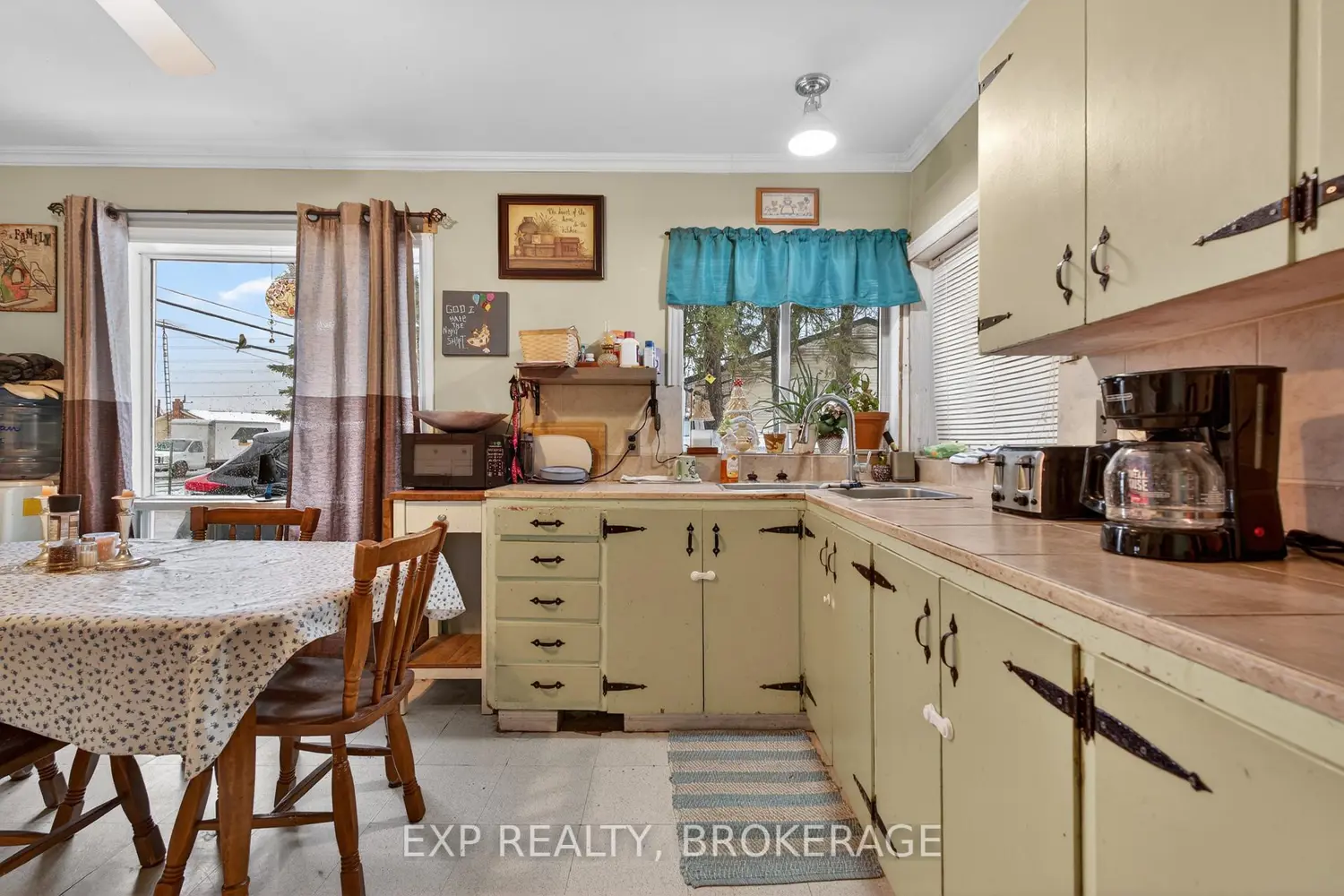 Additional image 7 of 2295 Sydenham Road