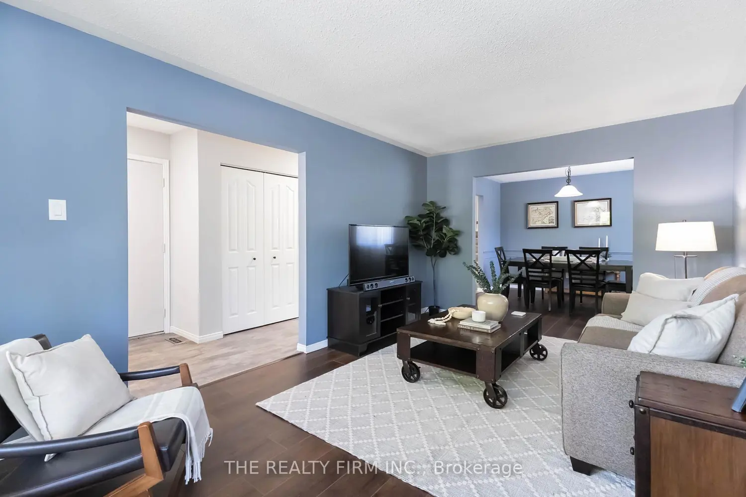 1060 Guildwood Boulevard photo 2