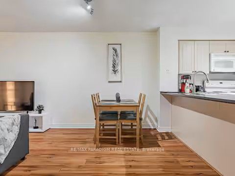 Additional image 4 of 3703-30 Grand Trunk Crescent, Toronto, ON, M5J 3A4