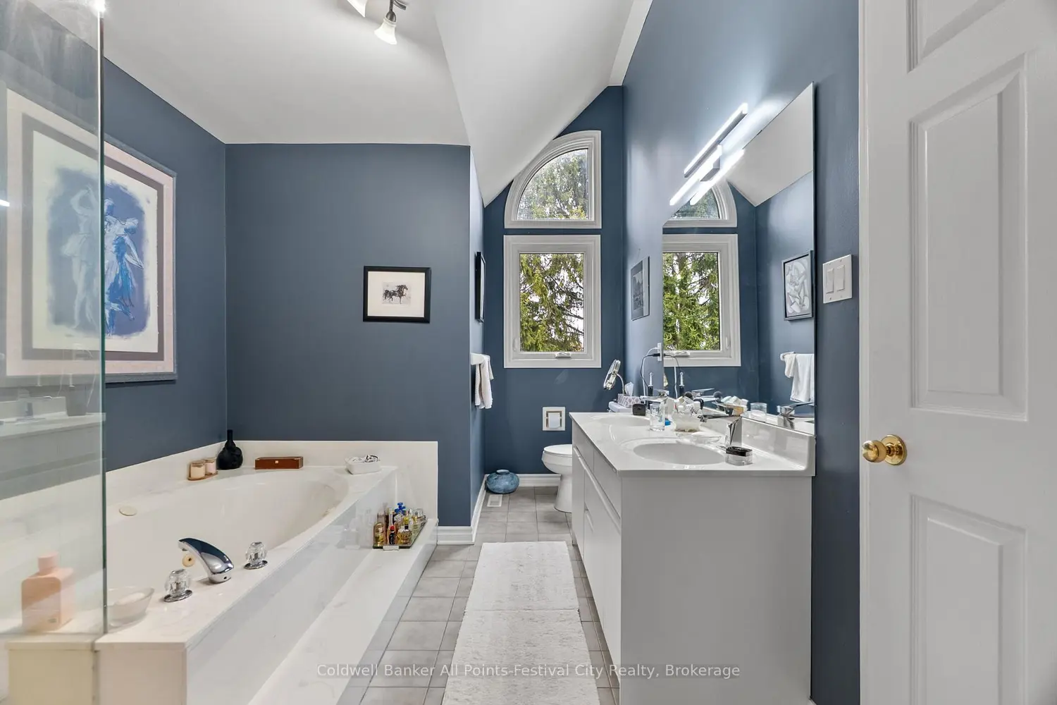 Additional image 15 of 76582 Jowett's Grove Road 28