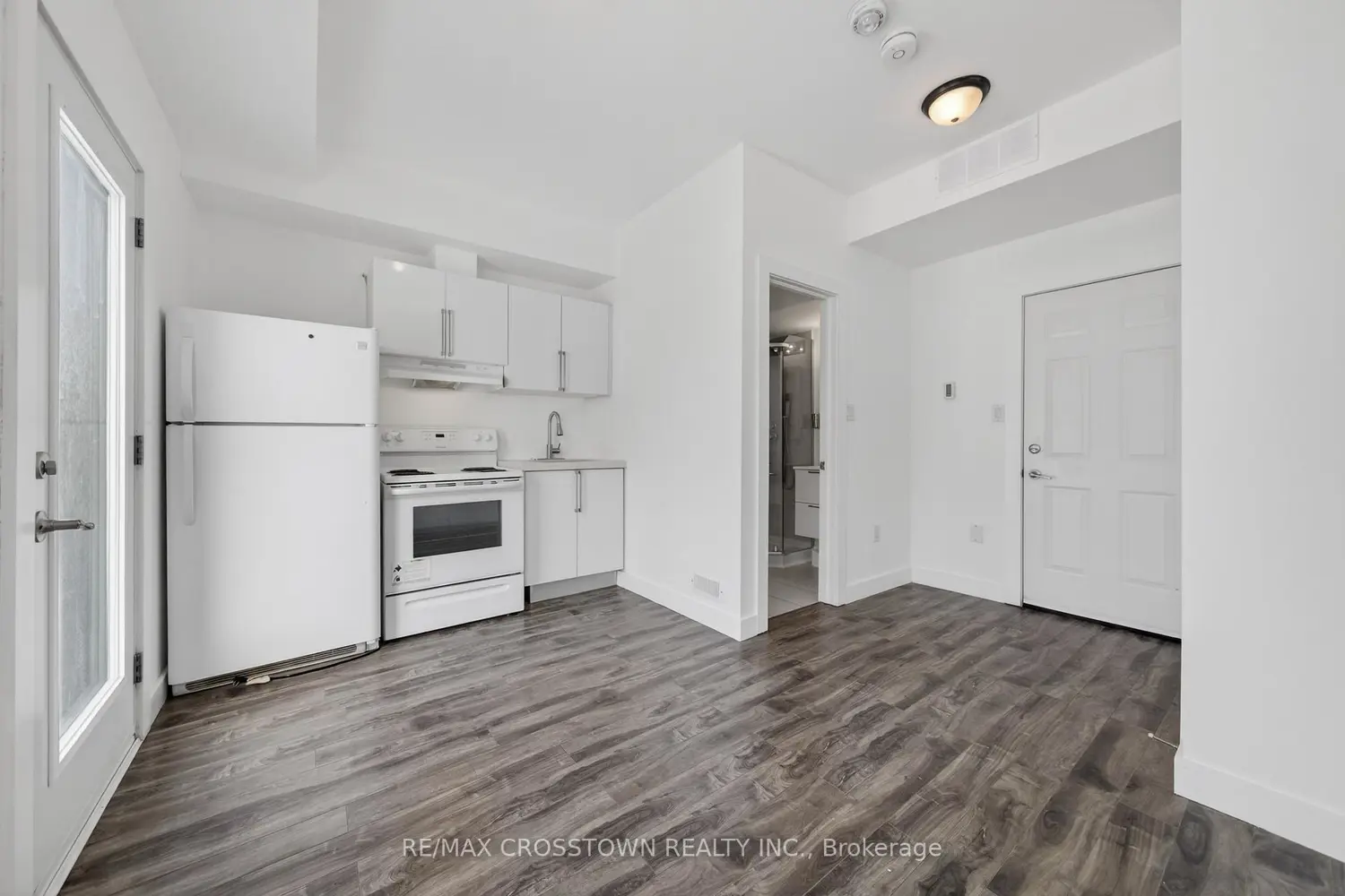 Additional image 16 of 540 Essa Road 2