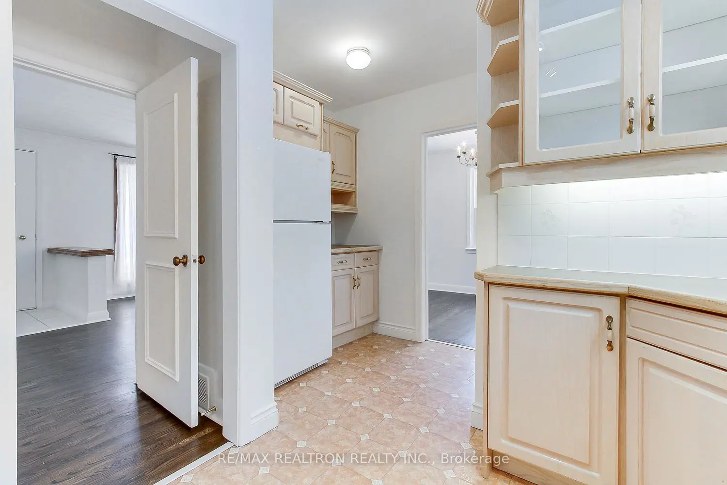 Additional image 5 of 72 Monkswood Crescent