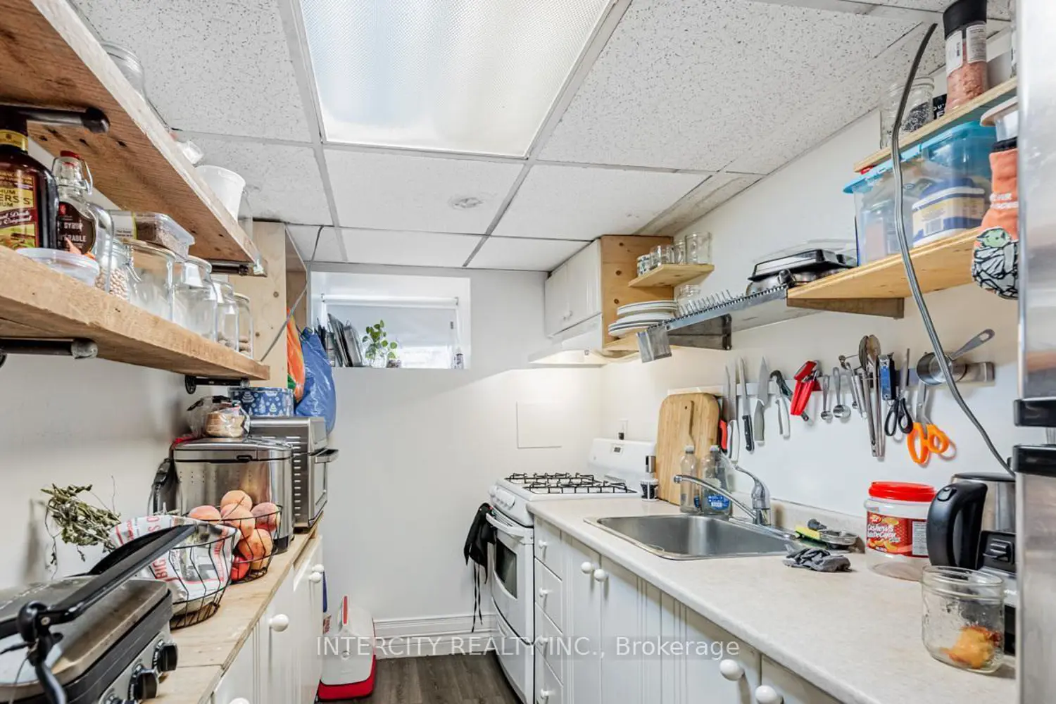 Additional image 11 of 111 Alberta Avenue