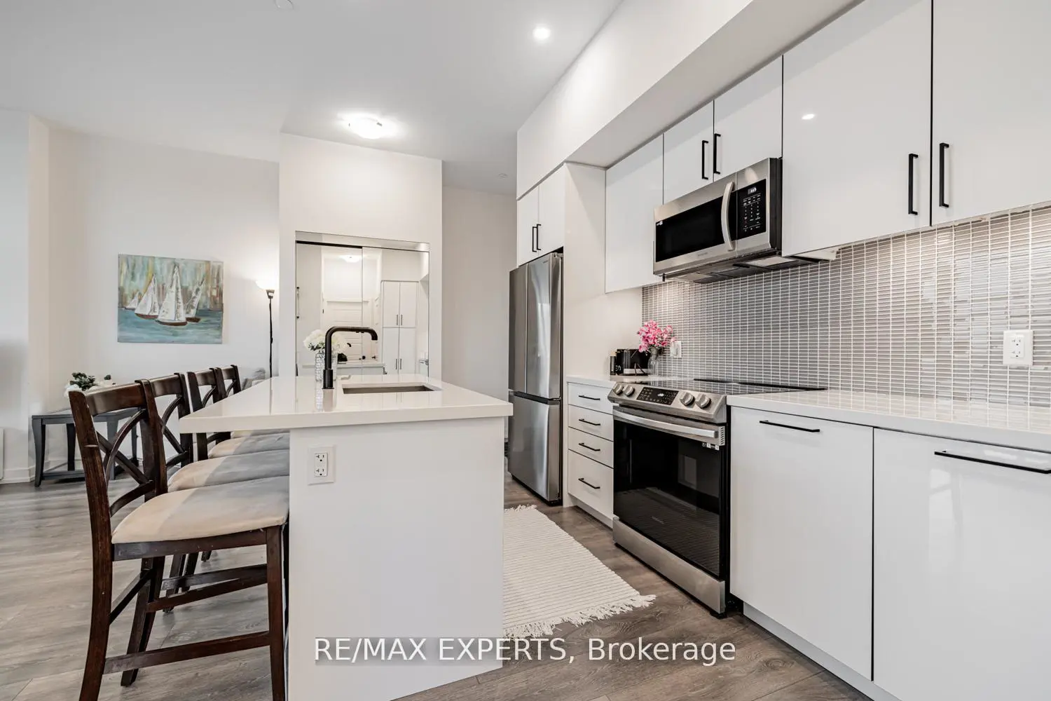 Additional image 10 of 415 Sea Ray Avenue 105