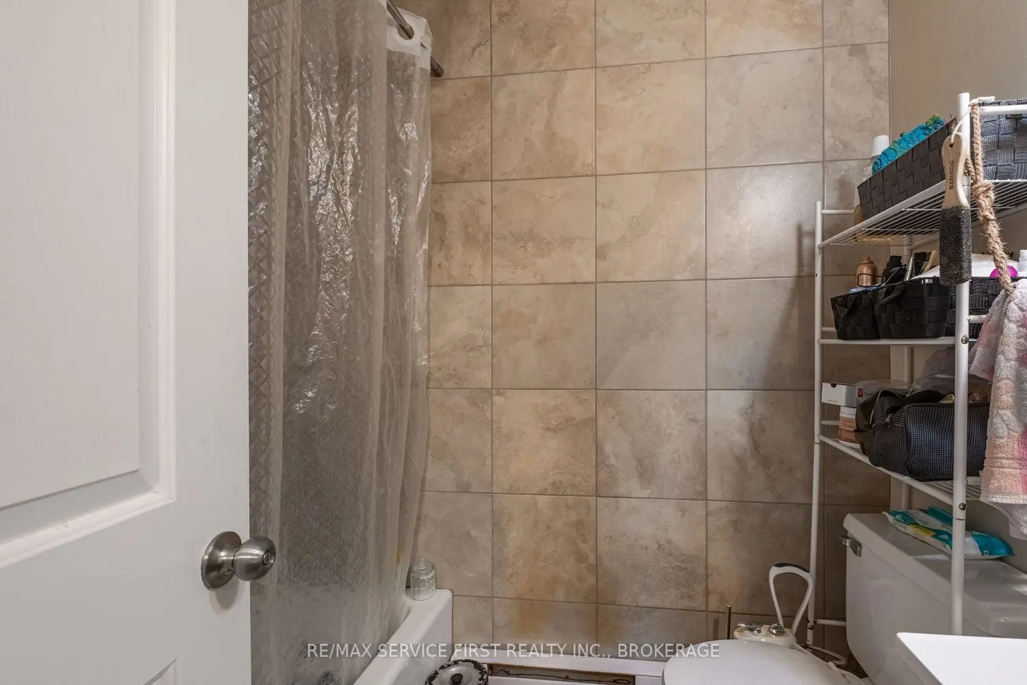 Additional image 6 of 240 Wellington Street