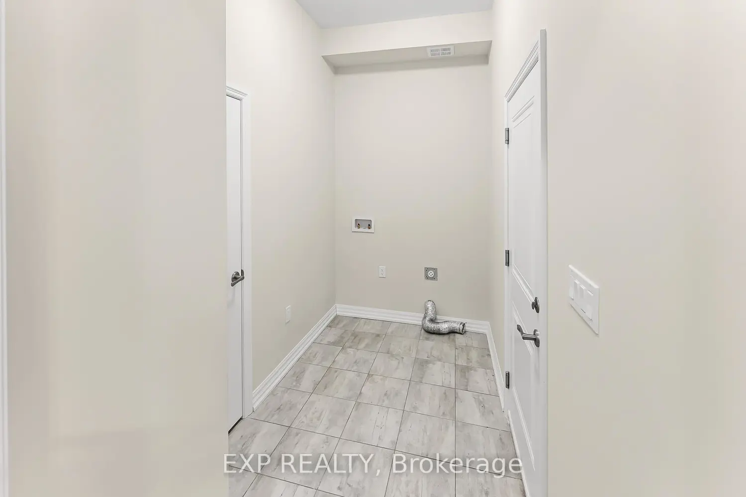 Additional image 9 of 4311 Mann Street 38