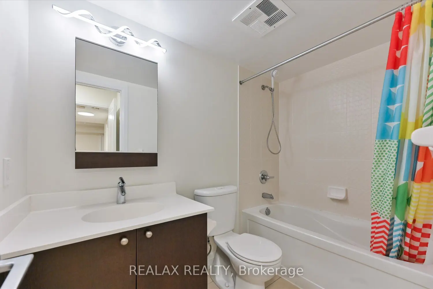 Additional image 12 of 320 John Street 207