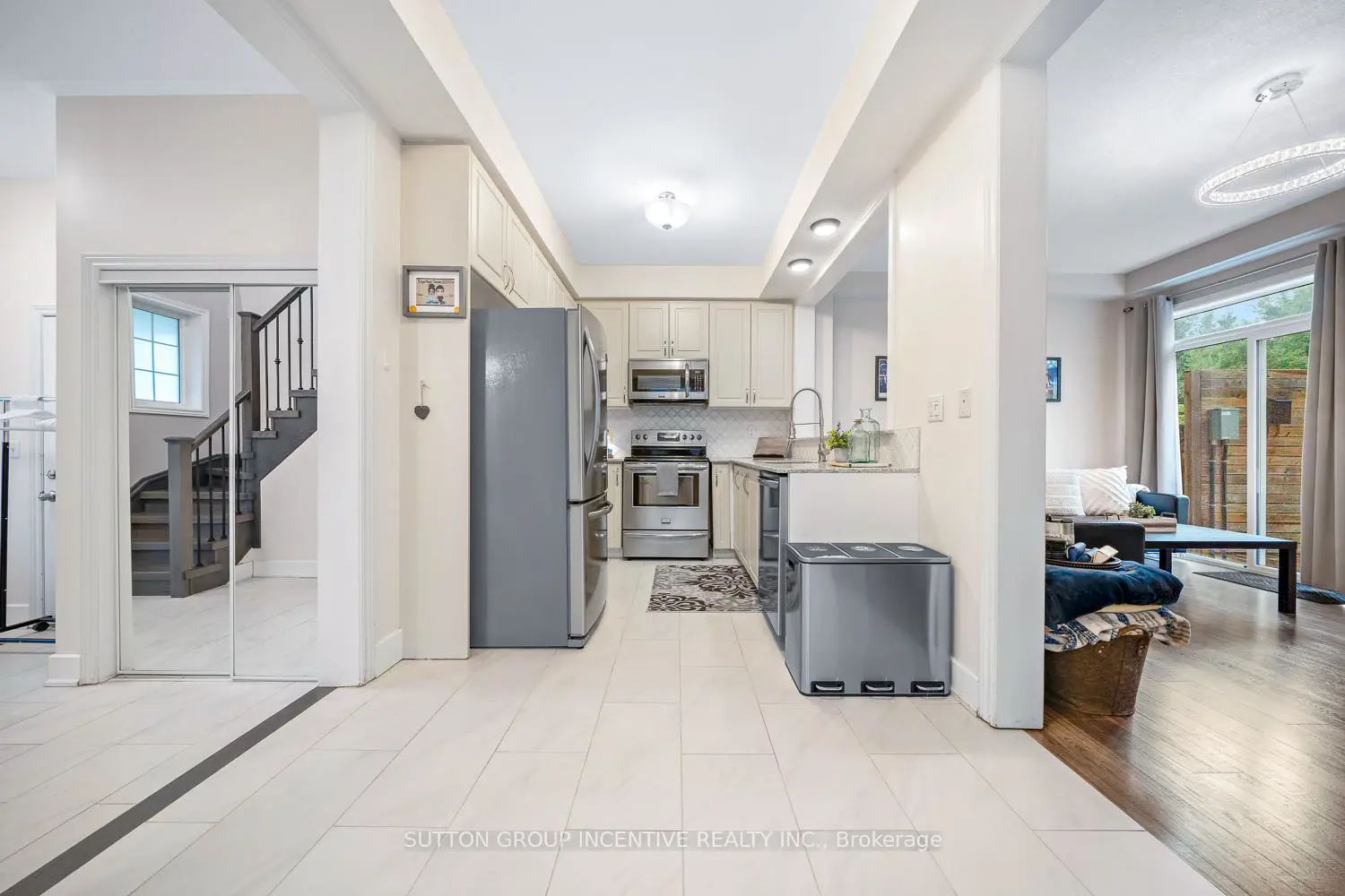 Additional image 5 of 105 Collier Crescent