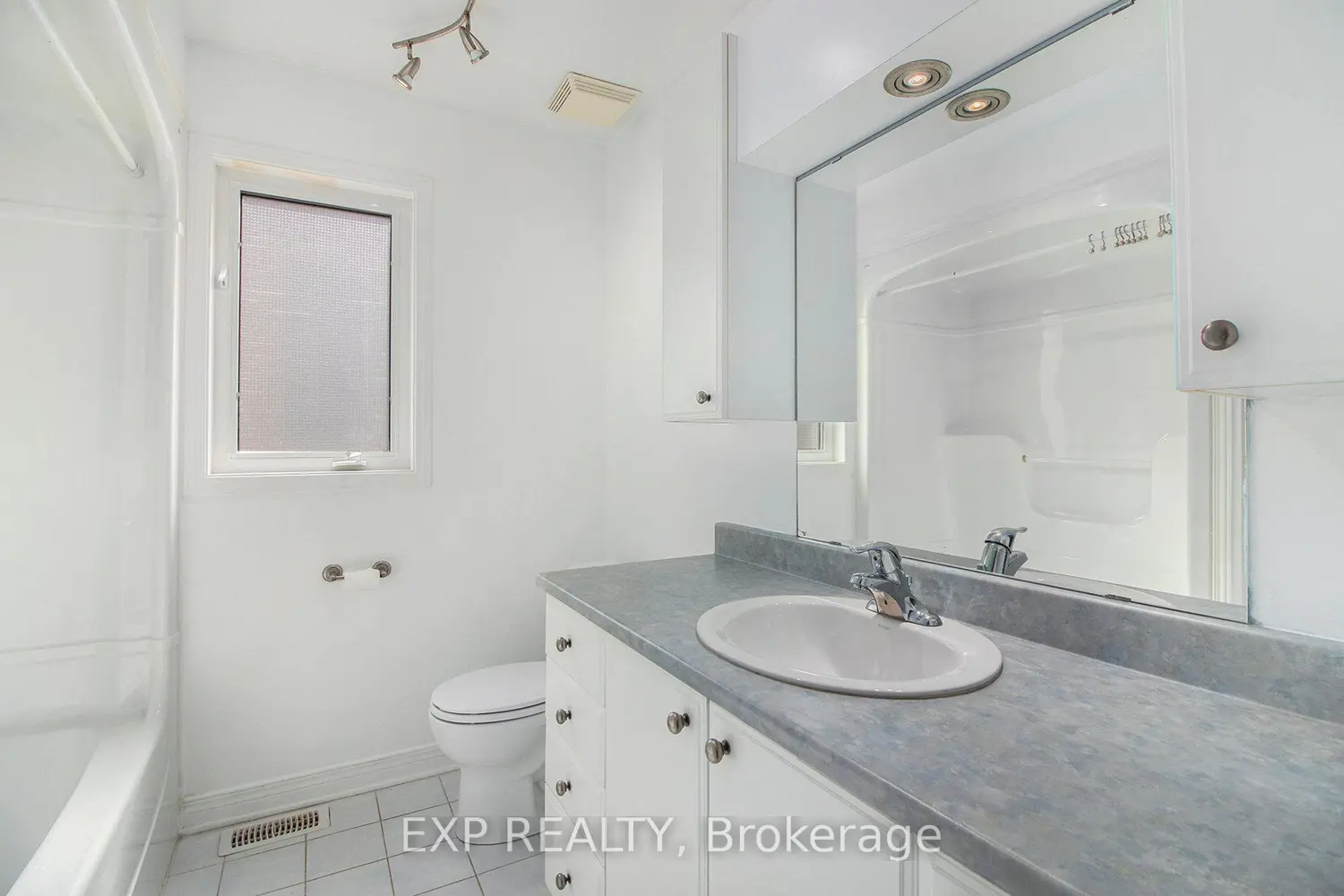 Additional image 11 of 234 Sandra Crescent