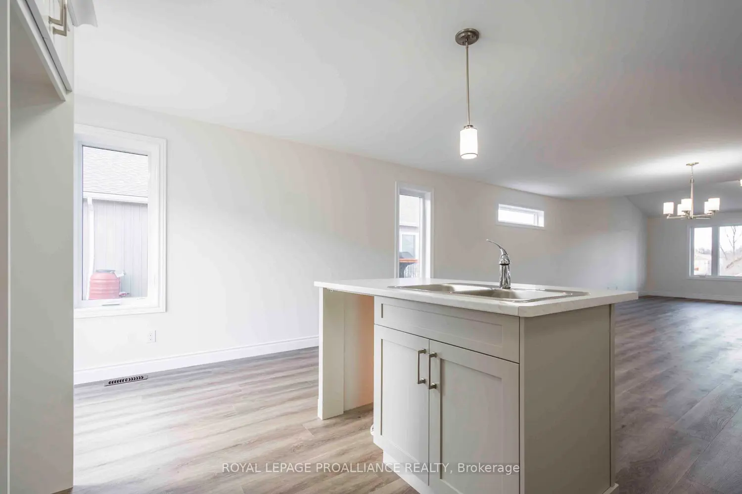 Additional image 10 of 110 Farrington Crescent