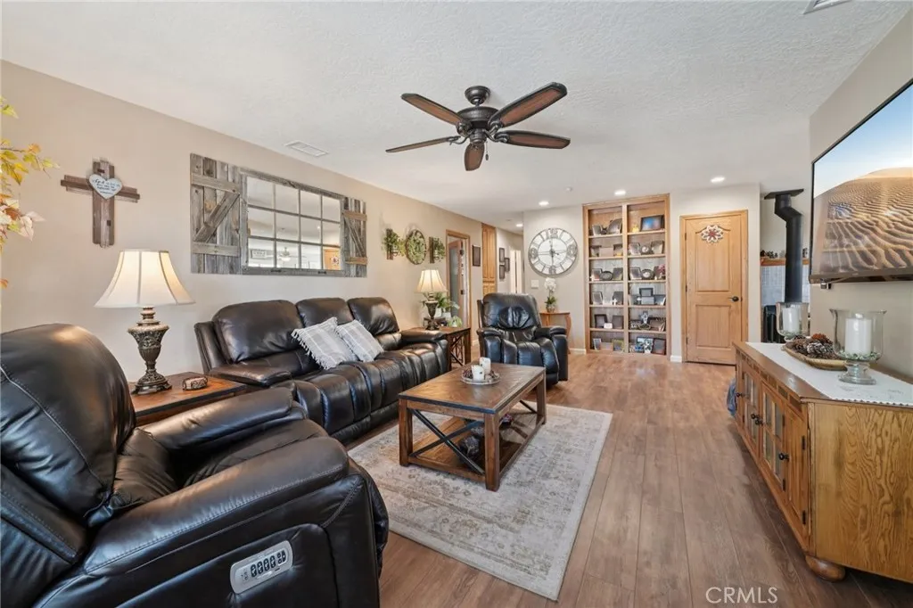 Additional image 78 of 5319 Desert View Dr, Wrightwood, CA 92397