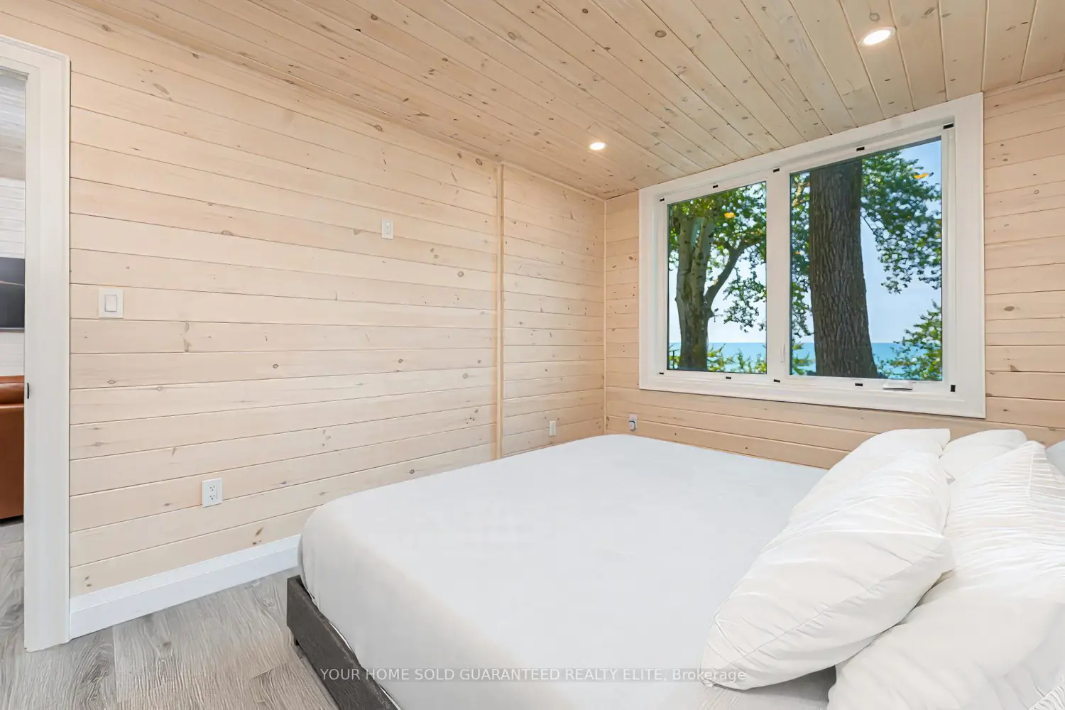 Additional image 10 of 71865 Sunview Avenue