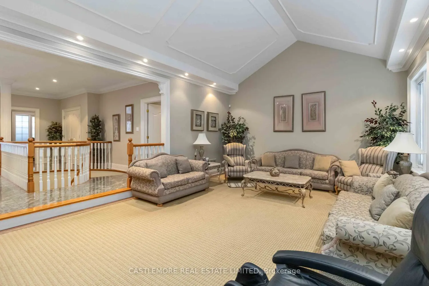 Additional image 6 of 2444 Hensall Street