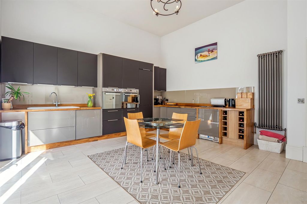 Additional image 45 of 3 bed flat for saleHelenslee Road, Dumbarton G82