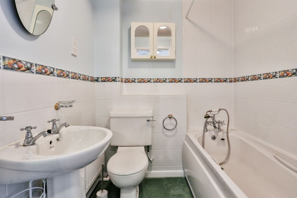 Additional image 10 of 1 bed flat for saleGoldenleas Drive, Bournemouth BH11
