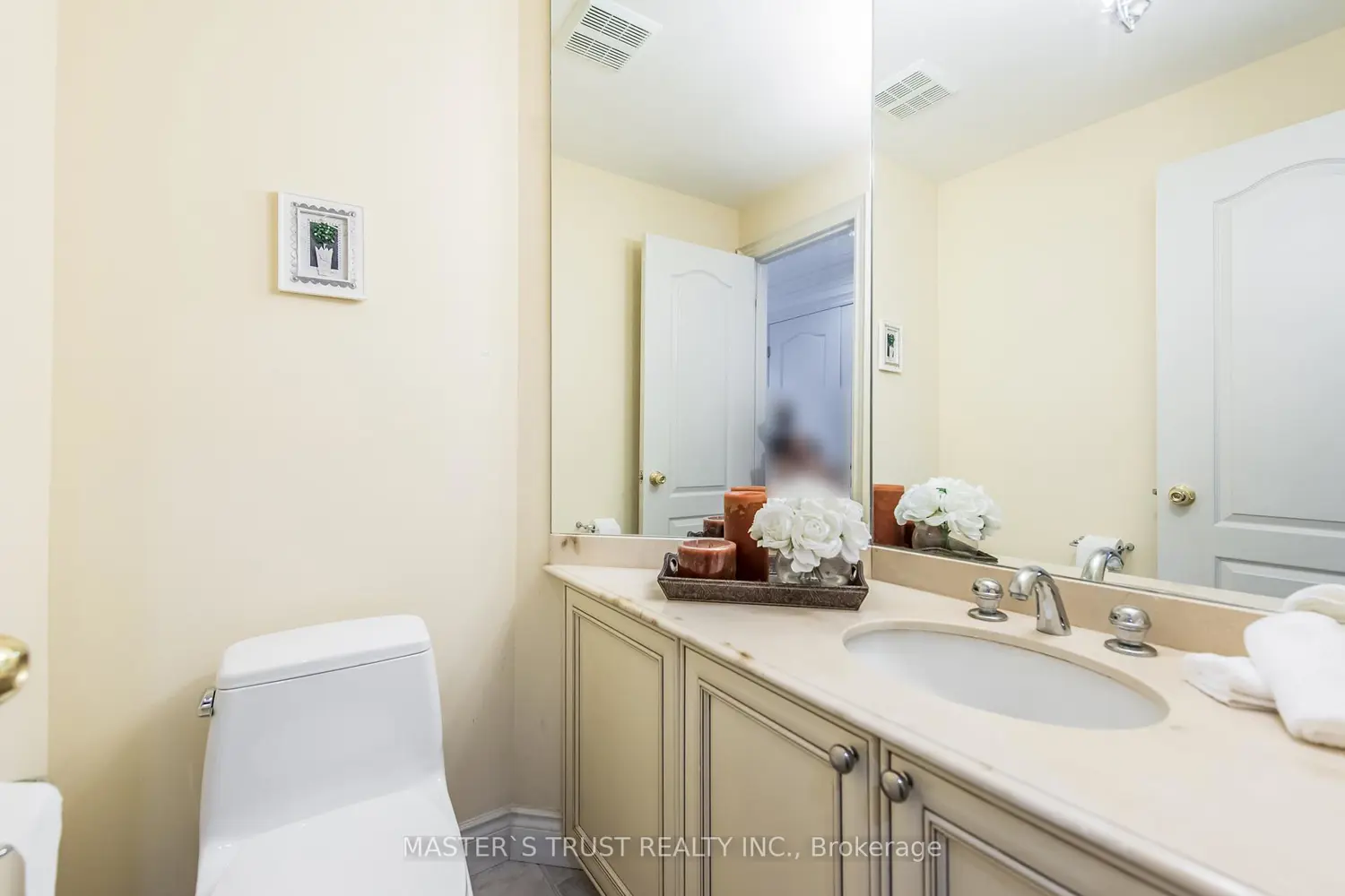 Additional image 5 of 242 Empress Avenue
