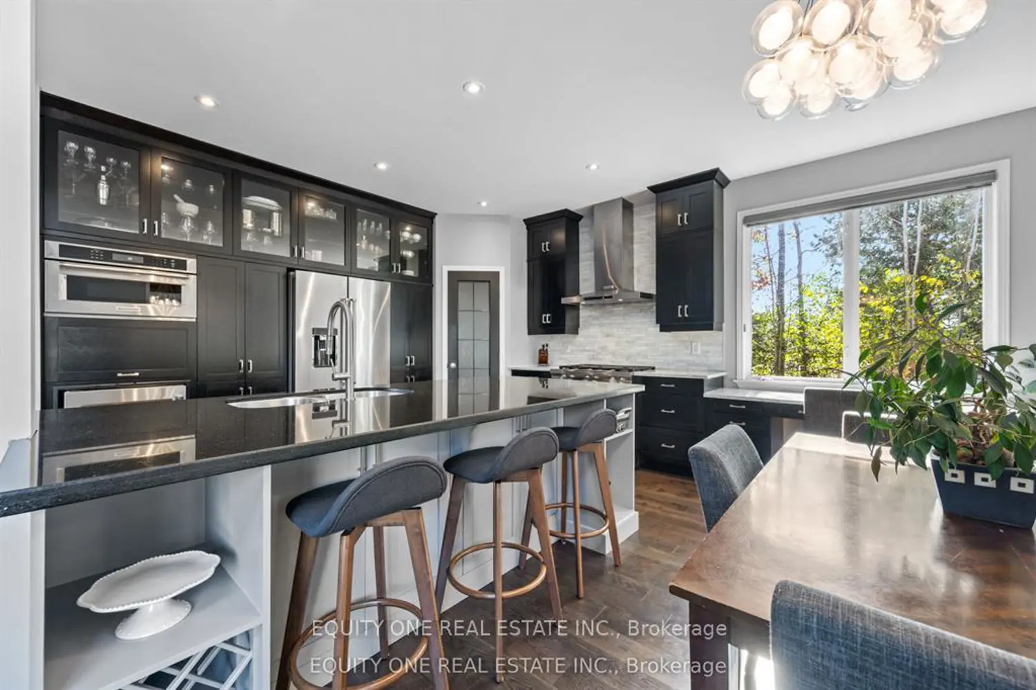 133 Arbourbrook Boulevard photo 4