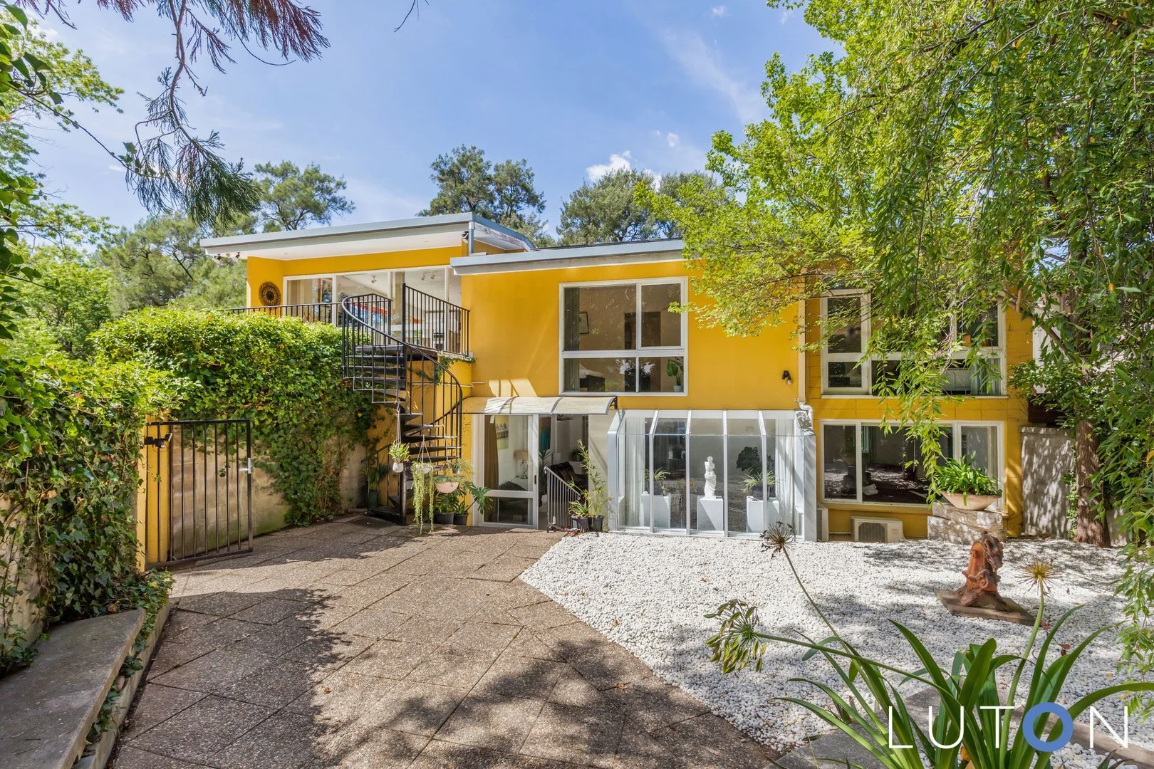 Additional image 3 of 10 Schlich Street, Yarralumla ACT 2600