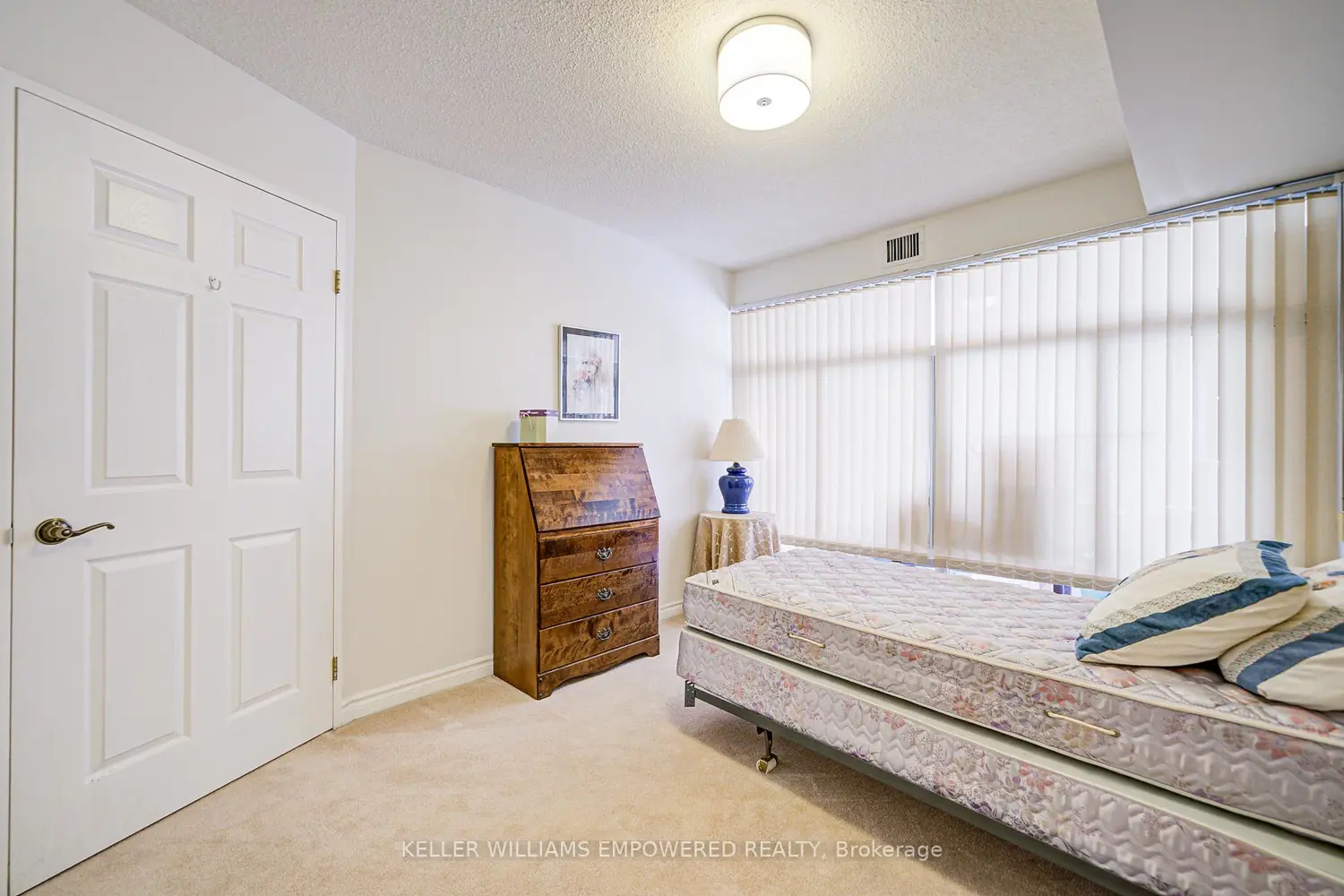 Additional image 8 of 115 Bonis Avenue 410