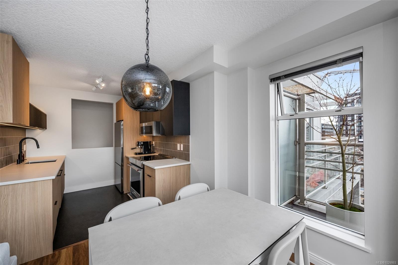 Additional image 5 of 509-1030 Yates Street, Victoria, BC, V8V 5A7