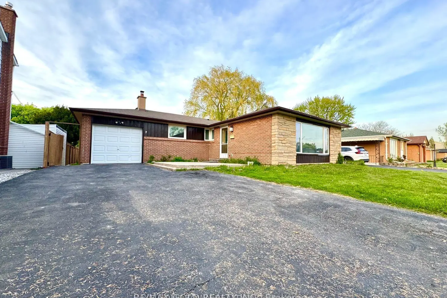 7 Addington Crescent