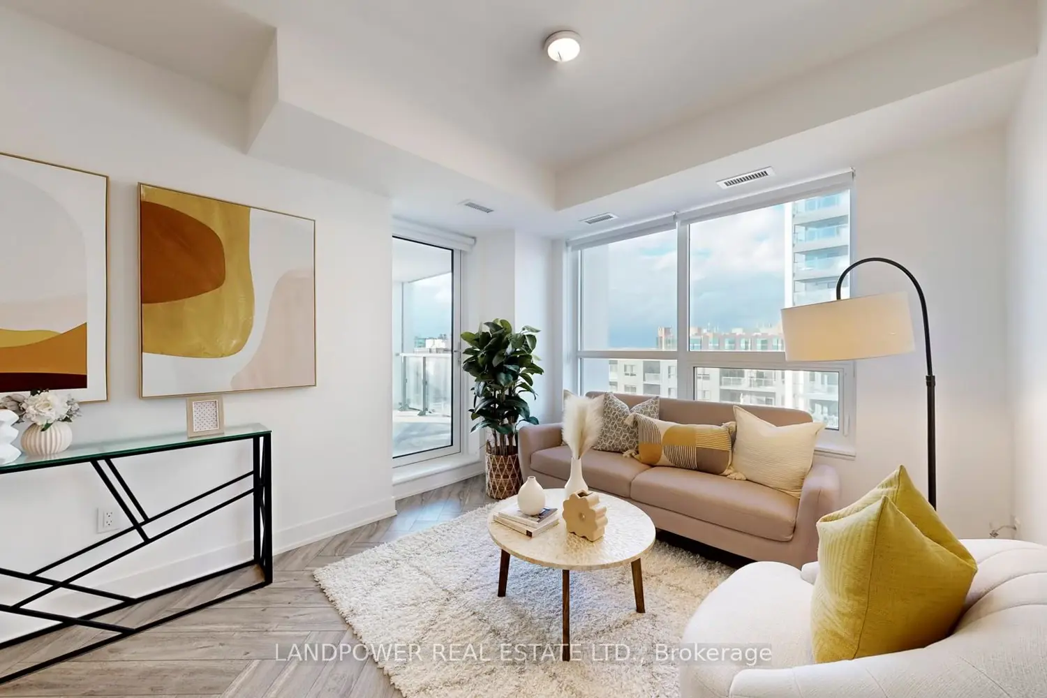 Additional image 3 of 8 Cedarland Drive 1202