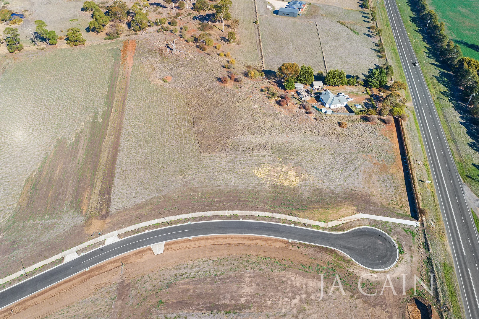 Additional image 2 of 9 Golden Wattle Place, Kilmore VIC 3764