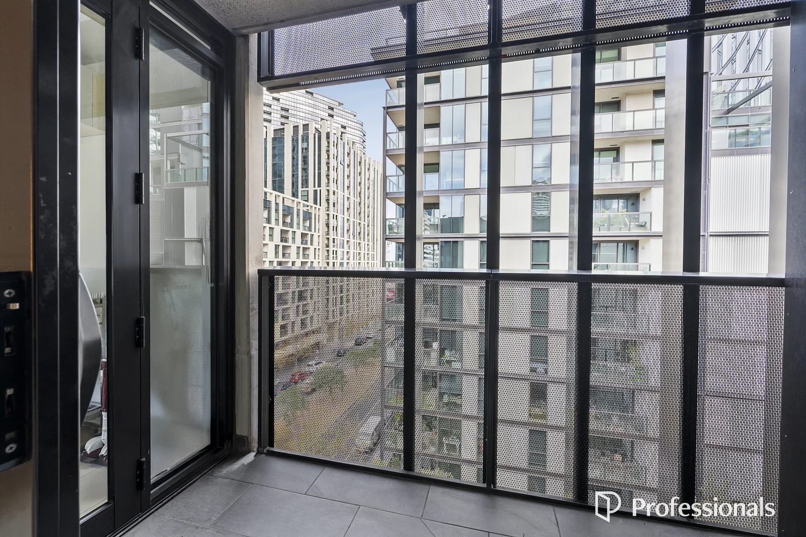Additional image 9 of 604/838 Bourke Street, Docklands VIC 3008