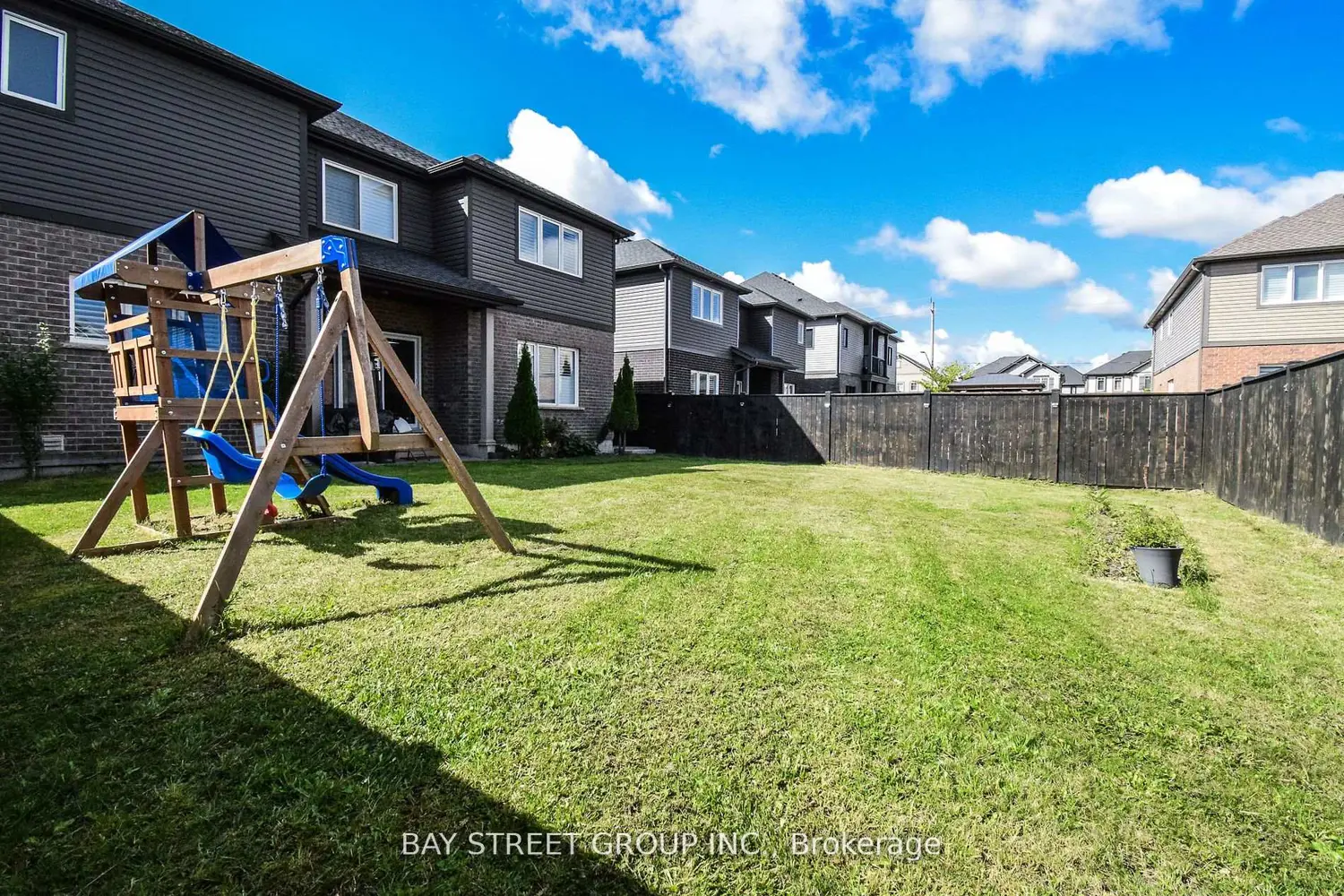 Additional image 20 of 490 Silverwood Avenue