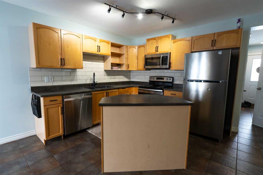 Additional image 5 of 10341 70 Avenue, Grande Prairie, AB, T8W0A8