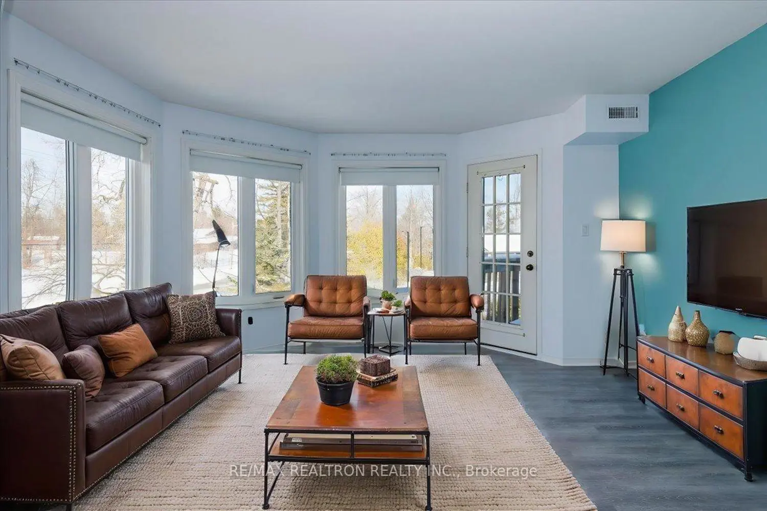 Additional image 5 of 492 Laclie Street 302