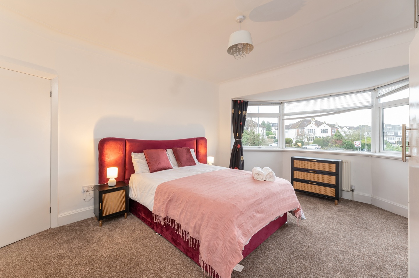 Additional image 9 of 5 Bed Detached House, Fully Furnished In North Leeds, LS17, N1 7GU