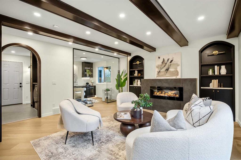 Additional image 3 of 216 Oakridge Place SW, Calgary, AB, T2V 1V2