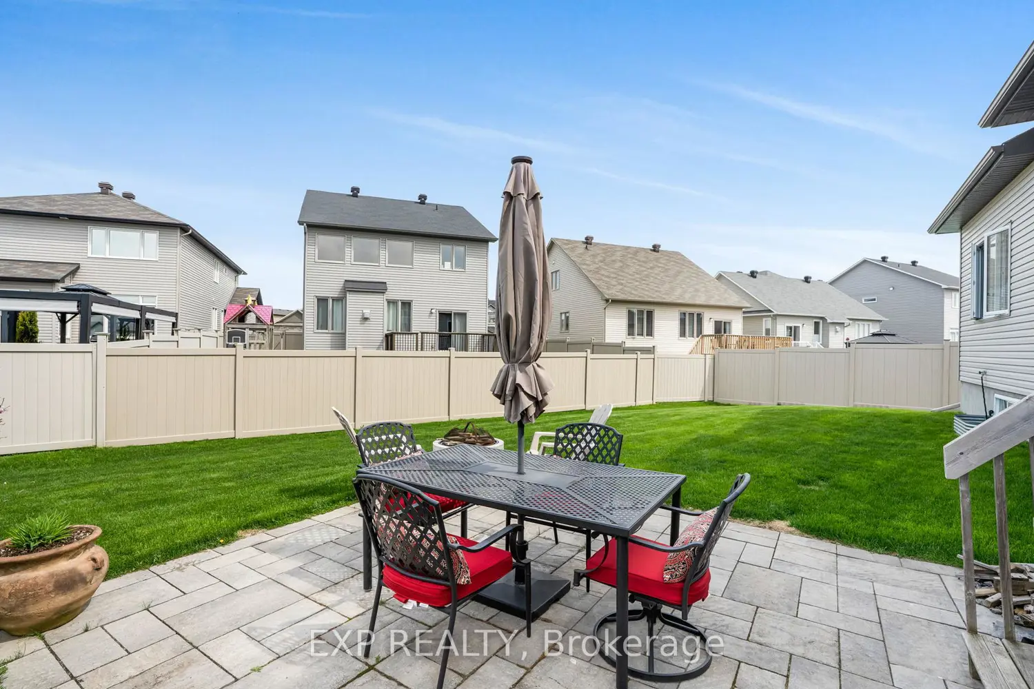 Additional image 16 of 42 Granite Street