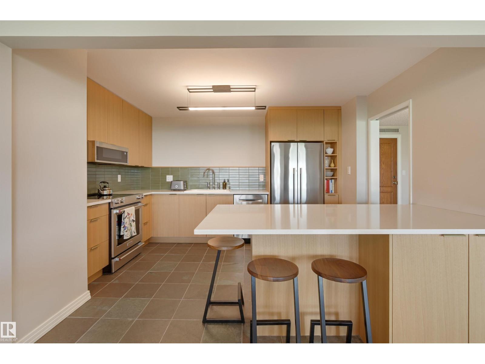 Additional image 3 of 602-9929 Saskatchewan Drive NW, Edmonton, AB, T6E5J9