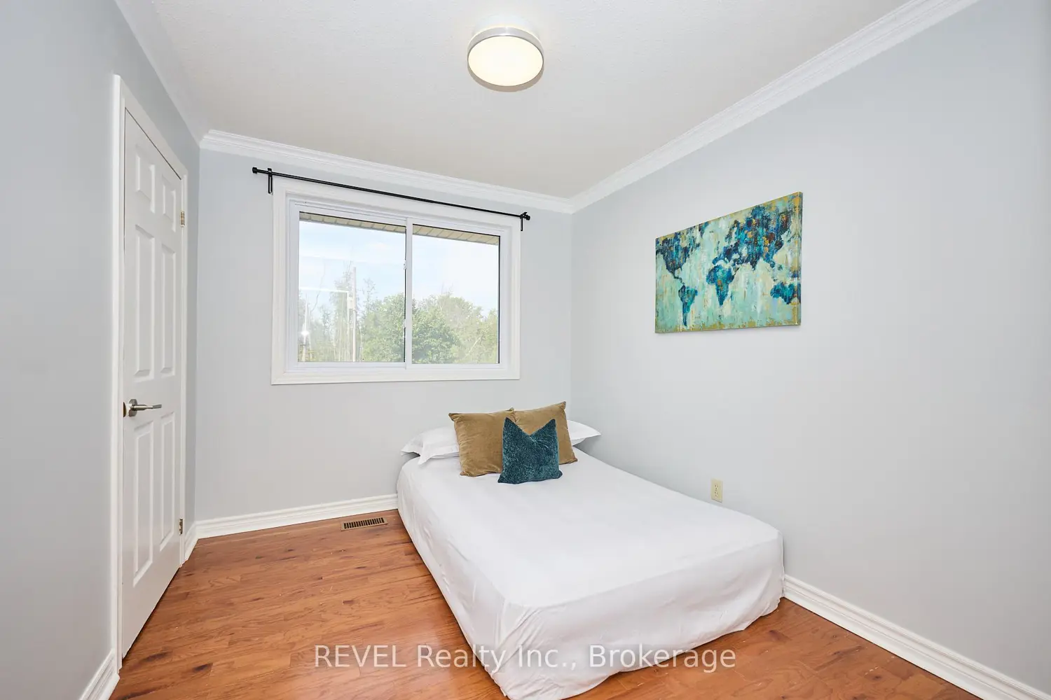 Additional image 16 of 740 Highway 20