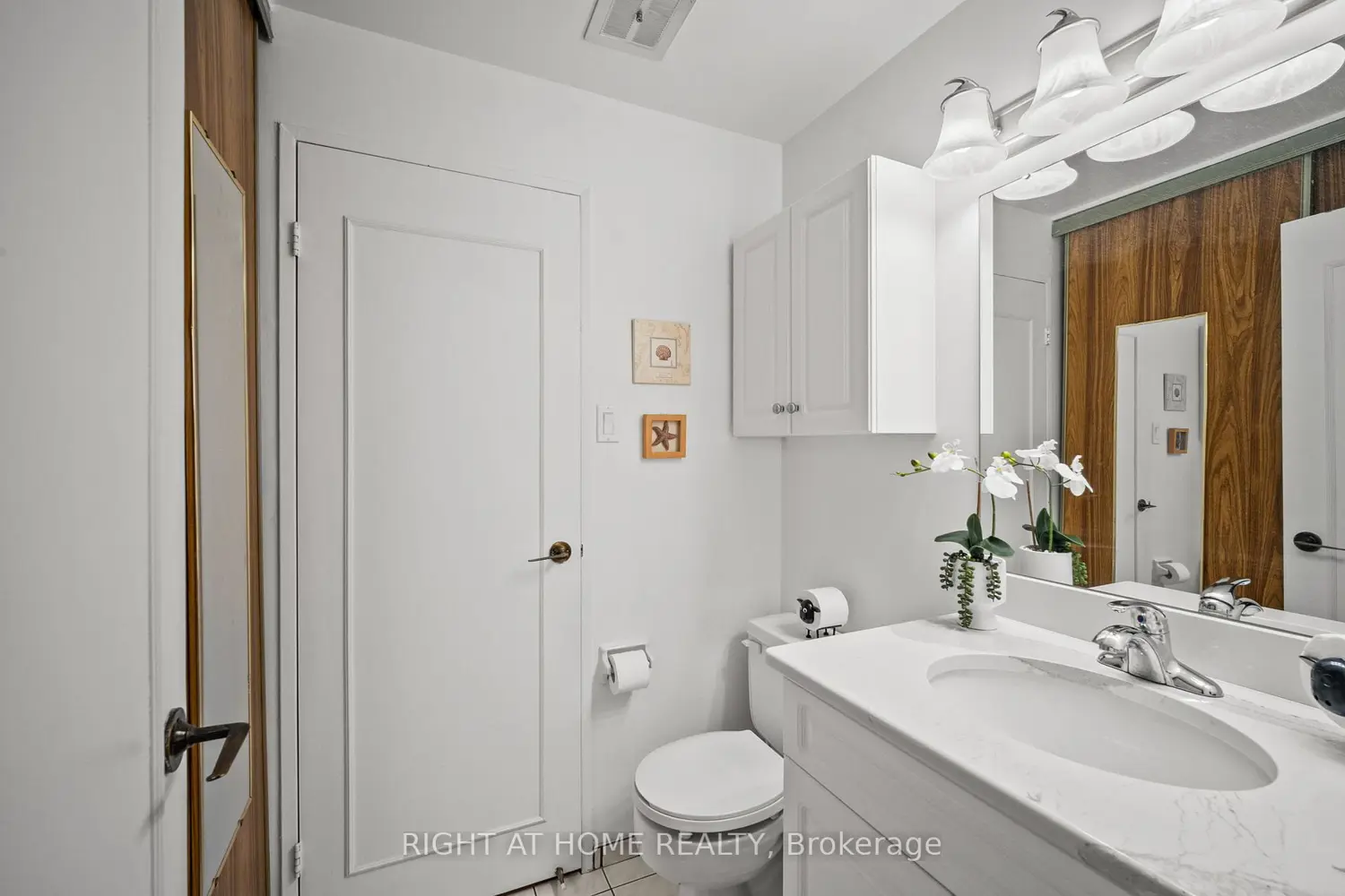 Additional image 19 of 1025 Richmond Road 1006