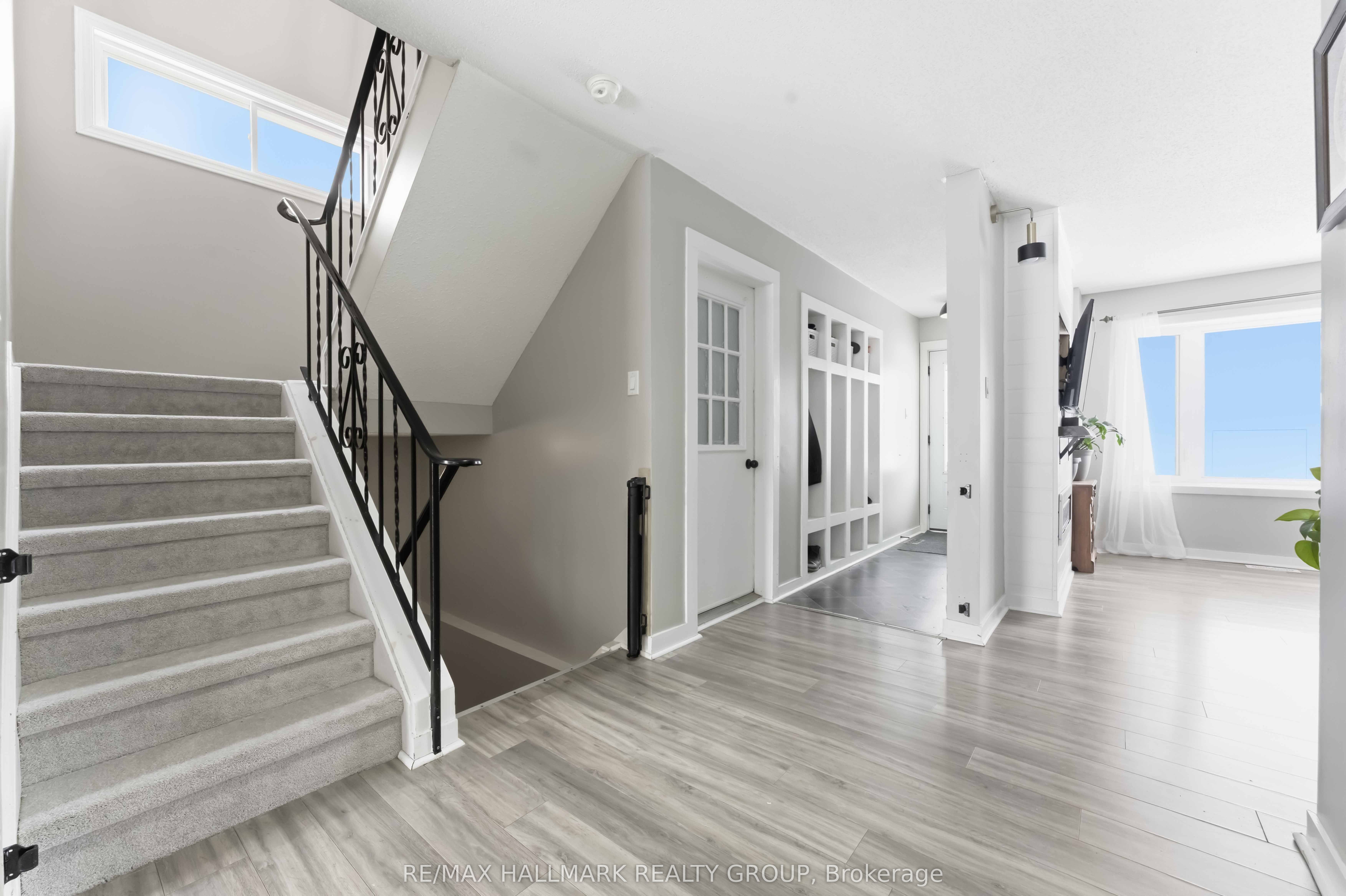 Additional image 6 of 1091 Burgundy Lane, Ottawa, ON, K1C 2M9