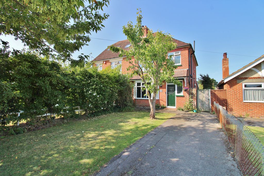 3 bed semi-detached house for saleStubbington Lane, Stubbington PO14