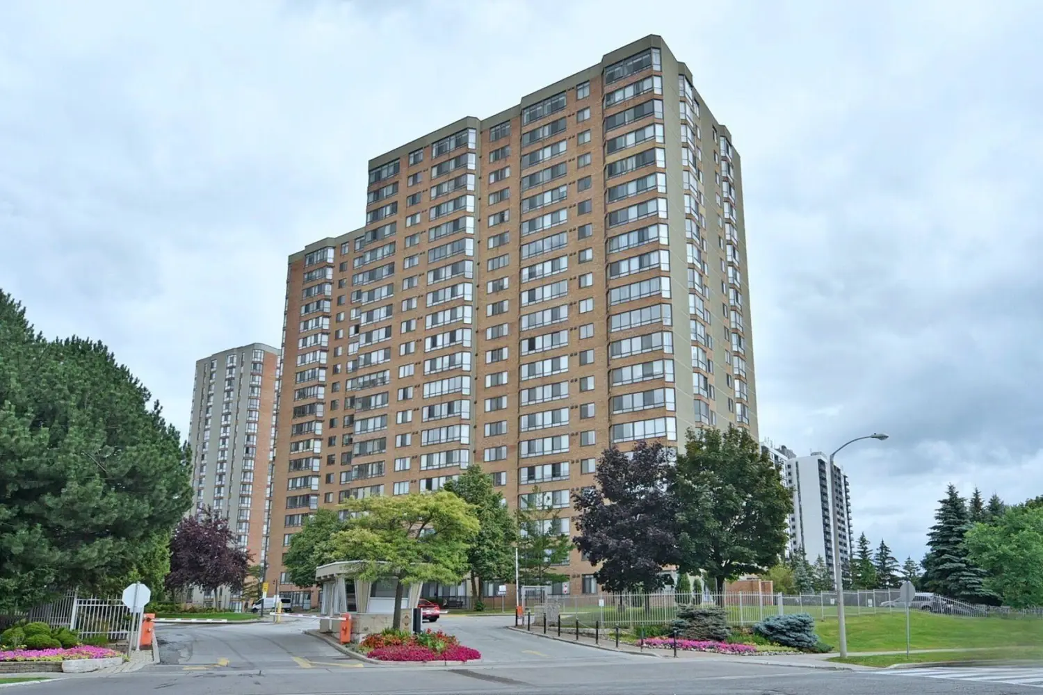 55 Bamburgh Circle 1209