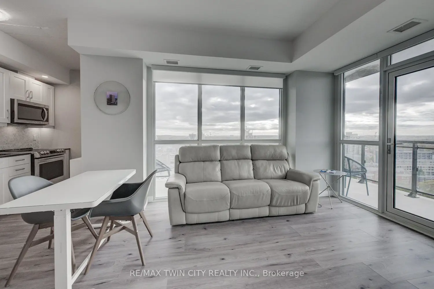 Additional image 9 of 60 Charles Street 1805