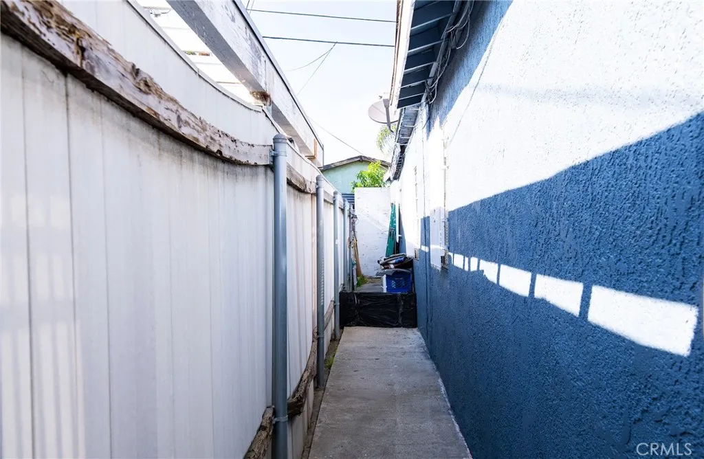 Additional image 41 of 2121 E Shauer St, Compton, CA 90222