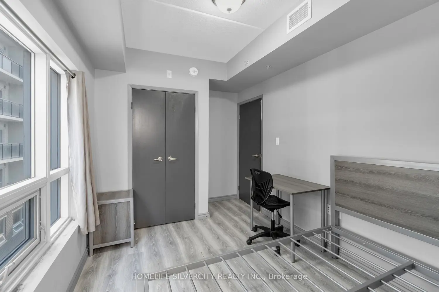 Additional image 16 of 275 Larch Street A405