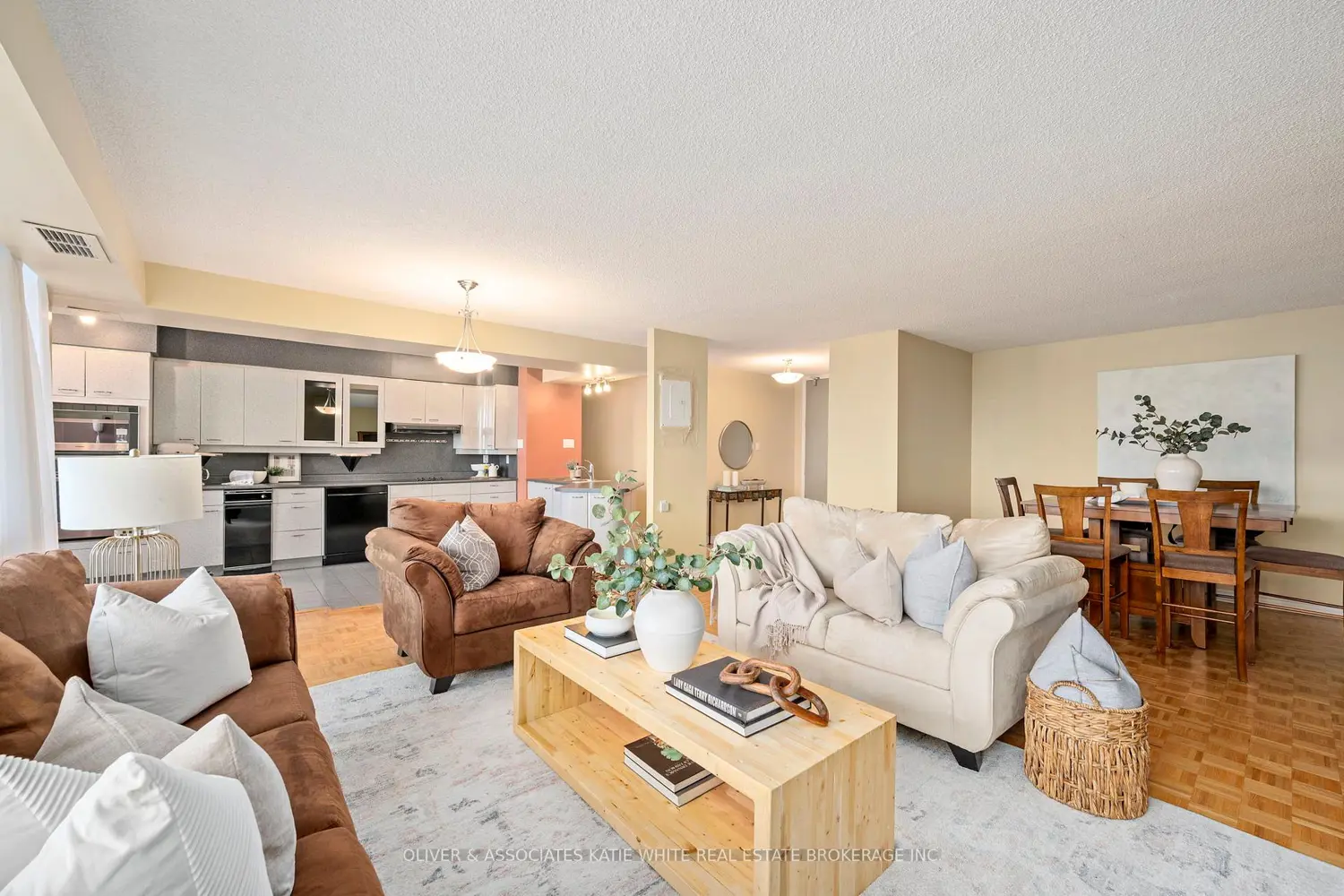 Additional image 2 of 380 King Street 1507