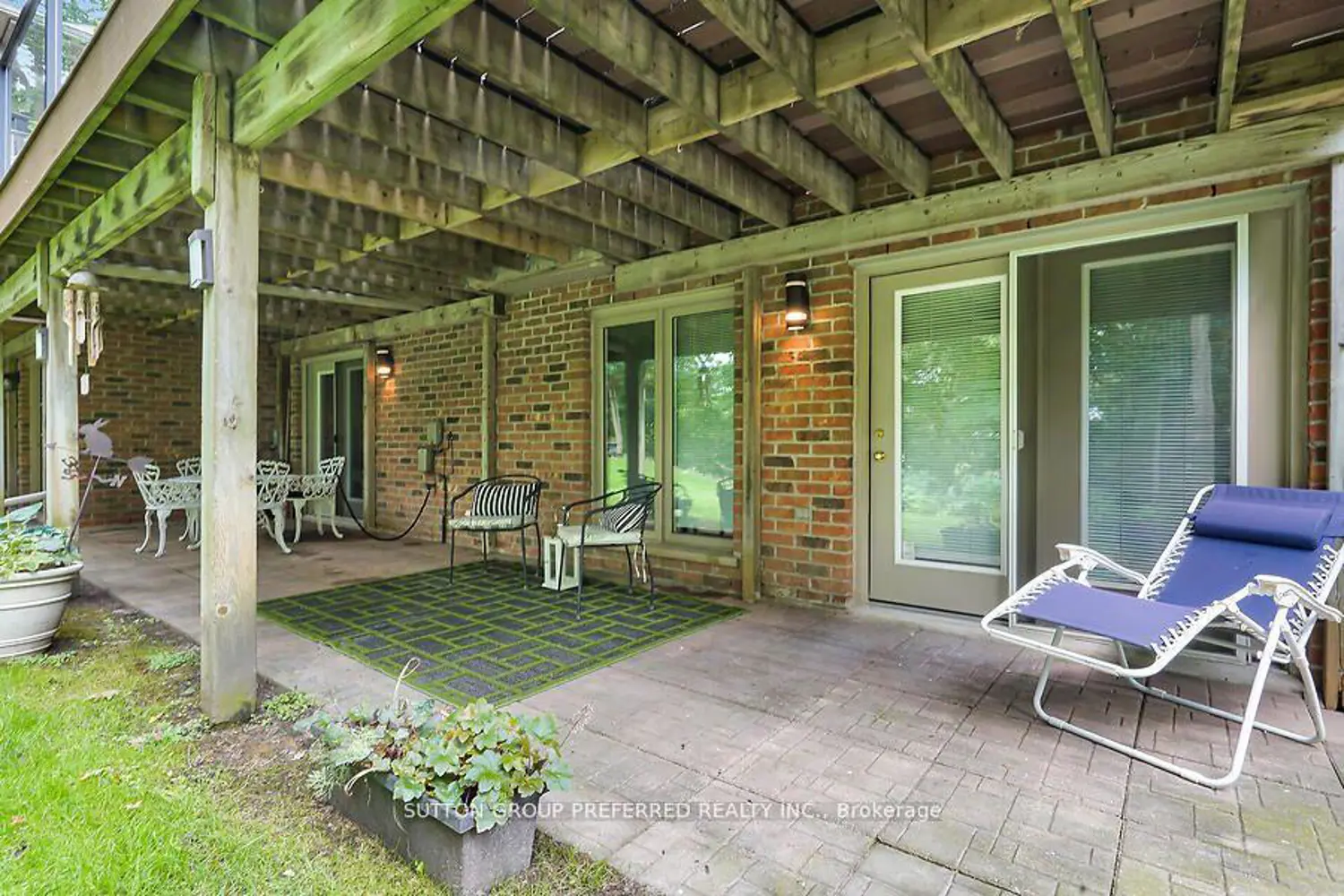 Additional image 14 of 398 Old Riverside Drive 6