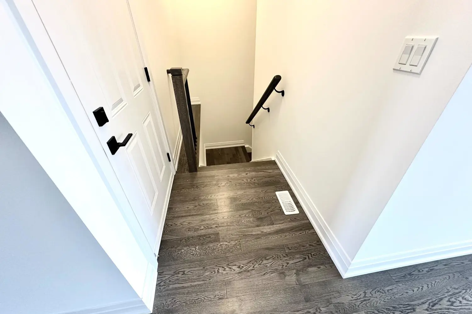 Additional image 16 of 12 Pond Street