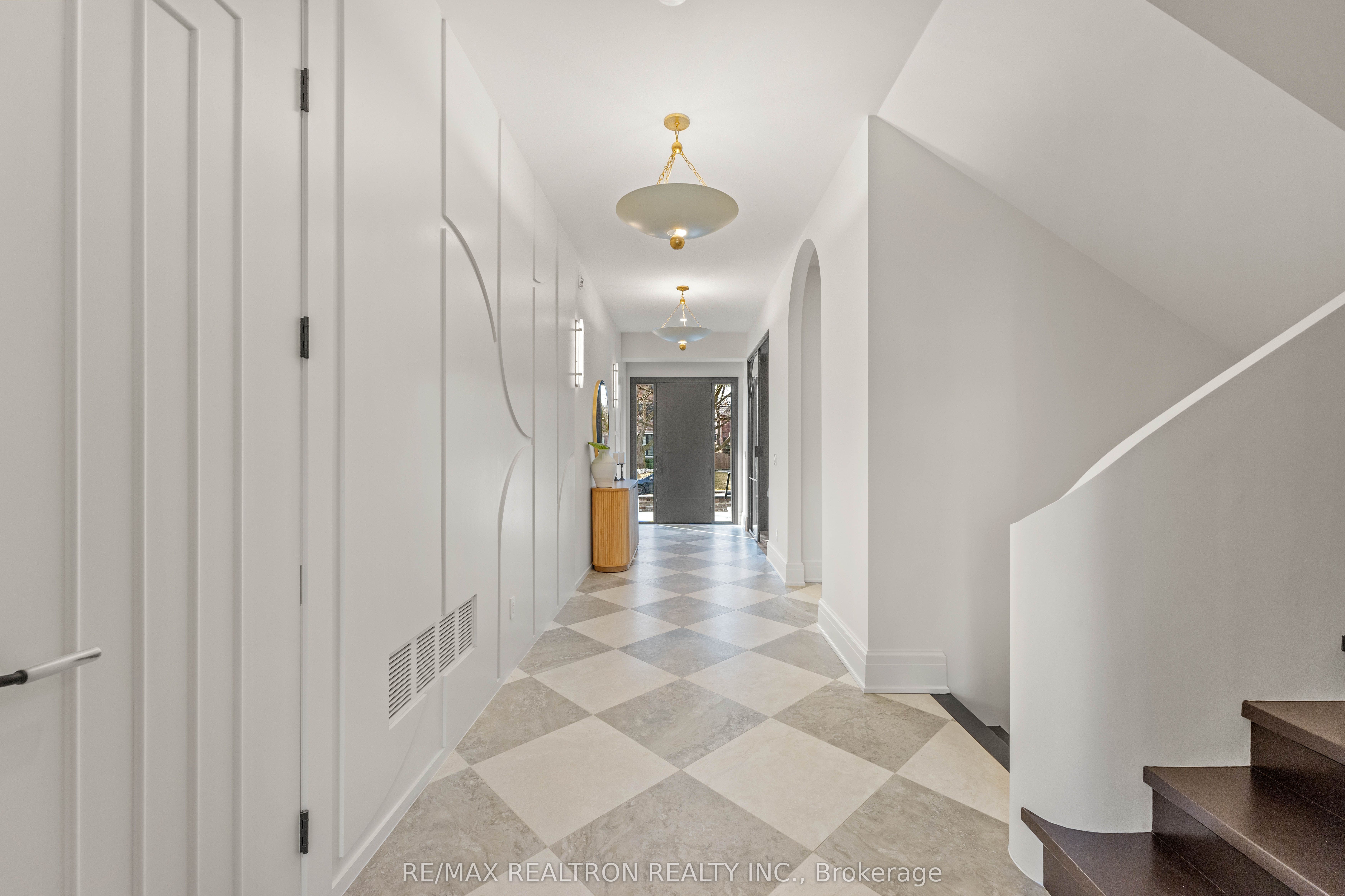 Additional image 6 of 38 Ridgevale Drive, Toronto, ON, M6A 1K8